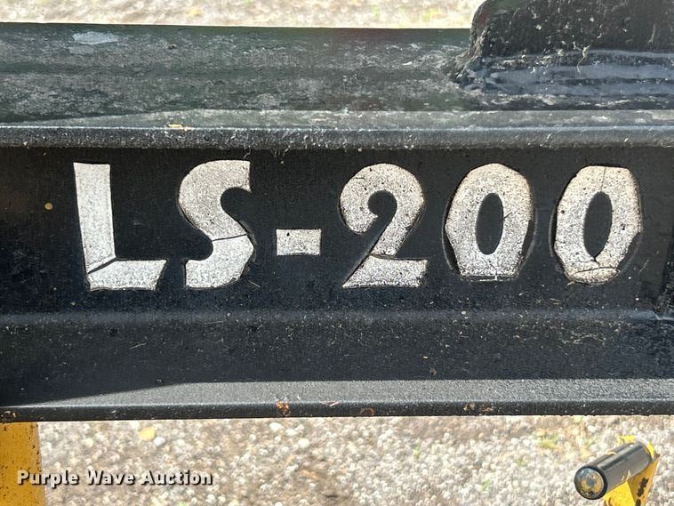 image for item FC2759 1993 Vermeer LS200 log splitter 