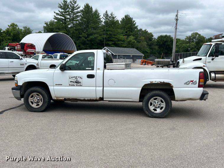 image for item FC2809 2001 Chevrolet Silverado 1500 pickup truck