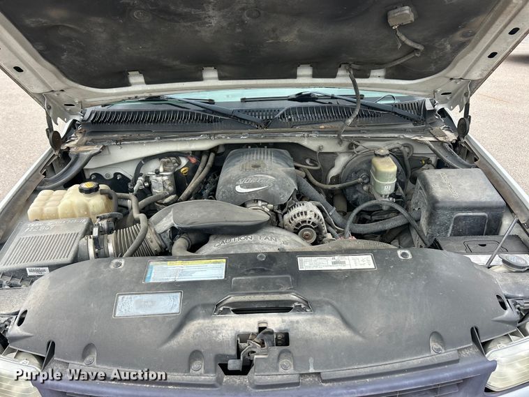 image for item FC2809 2001 Chevrolet Silverado 1500 pickup truck