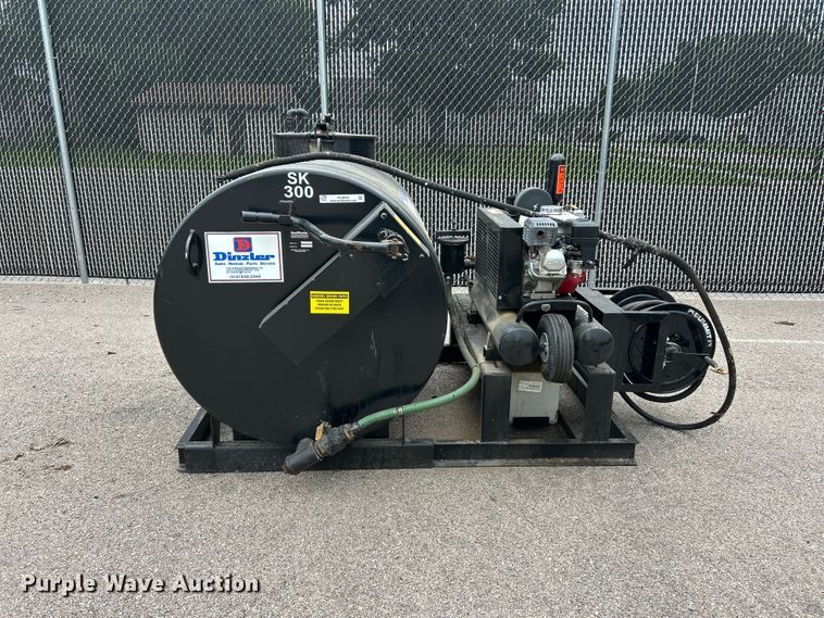 image for item FC2810 SealMaster SK300 Sandpup seal coat machine