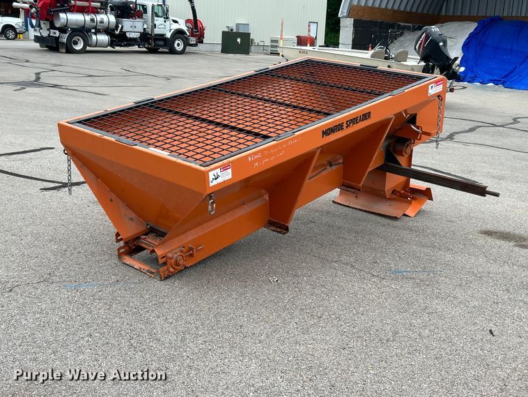 image for item FC2811 Monroe spreader