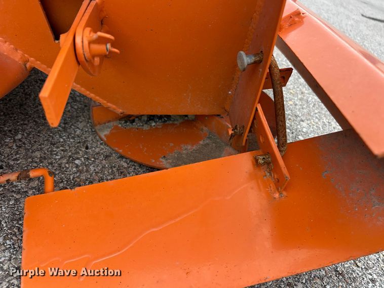 image for item FC2811 Monroe spreader