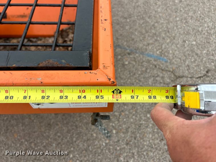 image for item FC2811 Monroe spreader