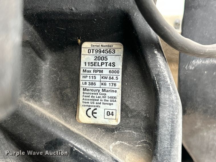 image for item FC2812 2006 Express boat