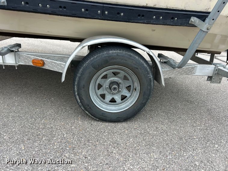 image for item FC2812 2006 Express boat