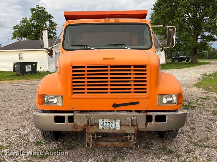 image for item FC3122 1997 International 4700 dump truck