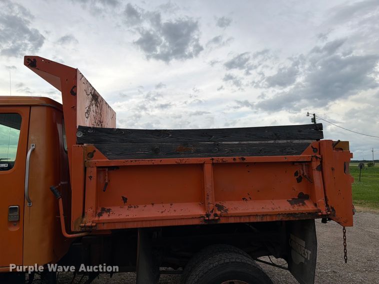 image for item FC3122 1997 International 4700 dump truck