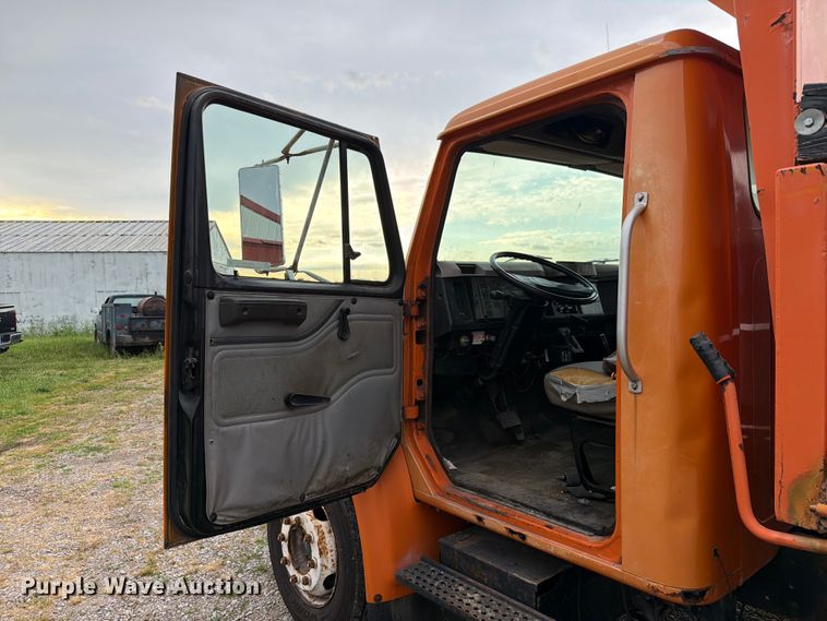 image for item FC3122 1997 International 4700 dump truck