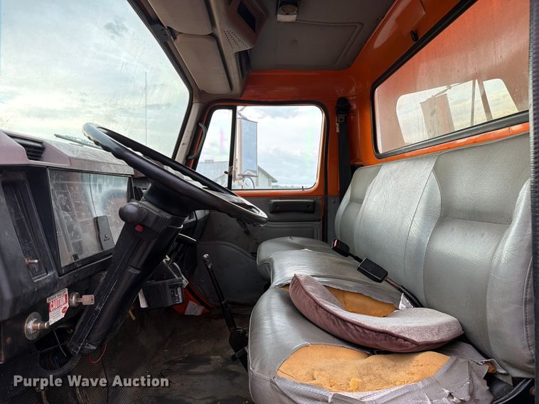 image for item FC3122 1997 International 4700 dump truck