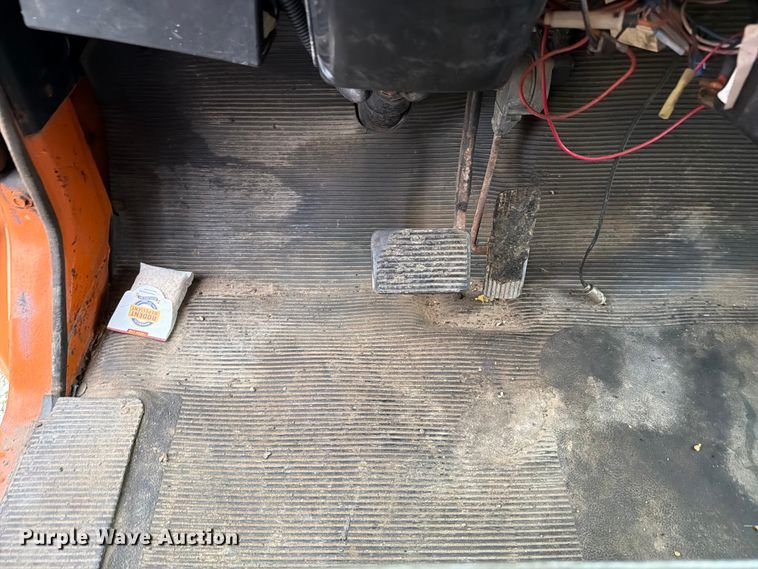 image for item FC3122 1997 International 4700 dump truck