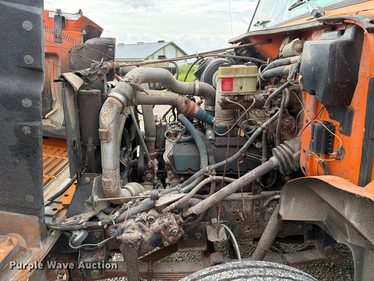 image for item FC3122 1997 International 4700 dump truck