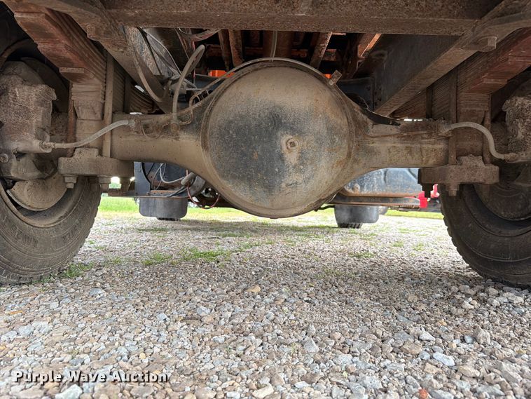 image for item FC3122 1997 International 4700 dump truck