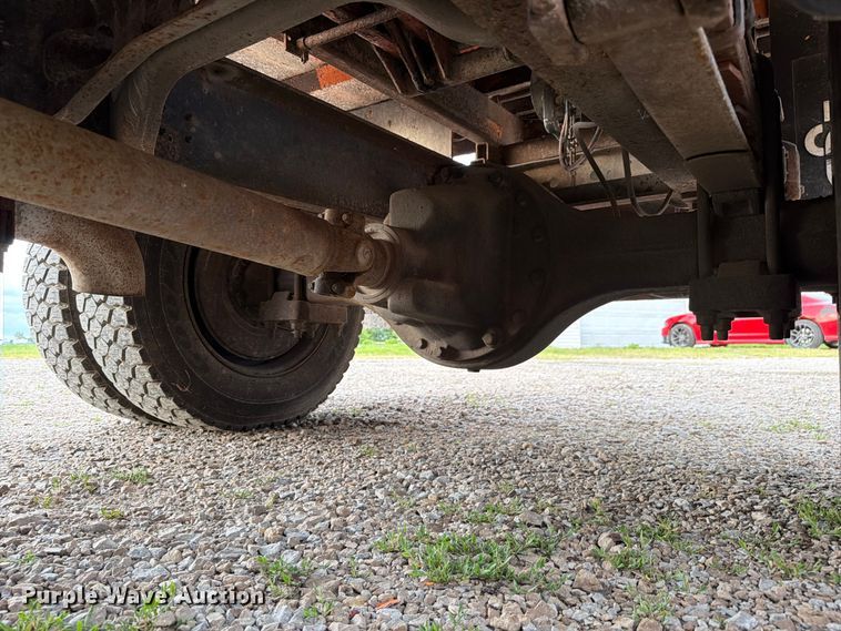 image for item FC3122 1997 International 4700 dump truck
