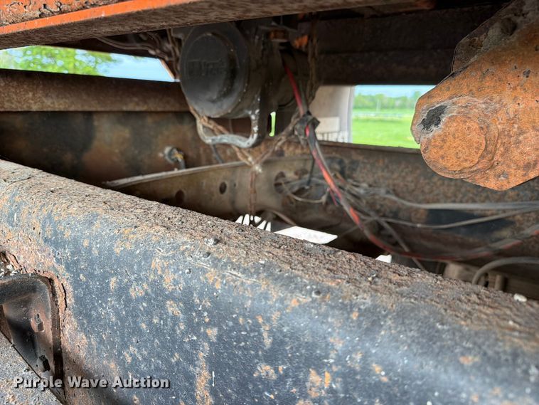 image for item FC3122 1997 International 4700 dump truck