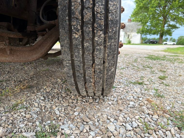 image for item FC3122 1997 International 4700 dump truck