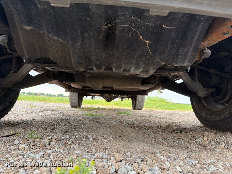 image for item FC3123 2005 Chevrolet Silverado pickup truck