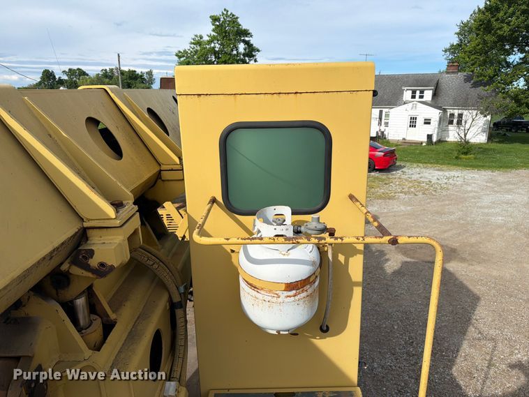 image for item FC3125 Gradall GW-394-G3WD 
