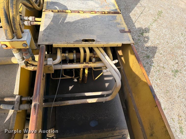 image for item FC3125 Gradall GW-394-G3WD 
