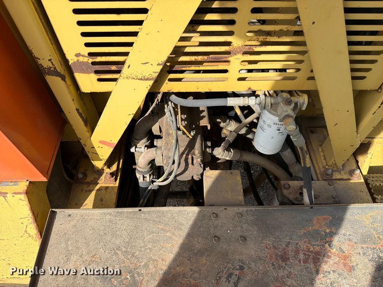 image for item FC3125 Gradall GW-394-G3WD 