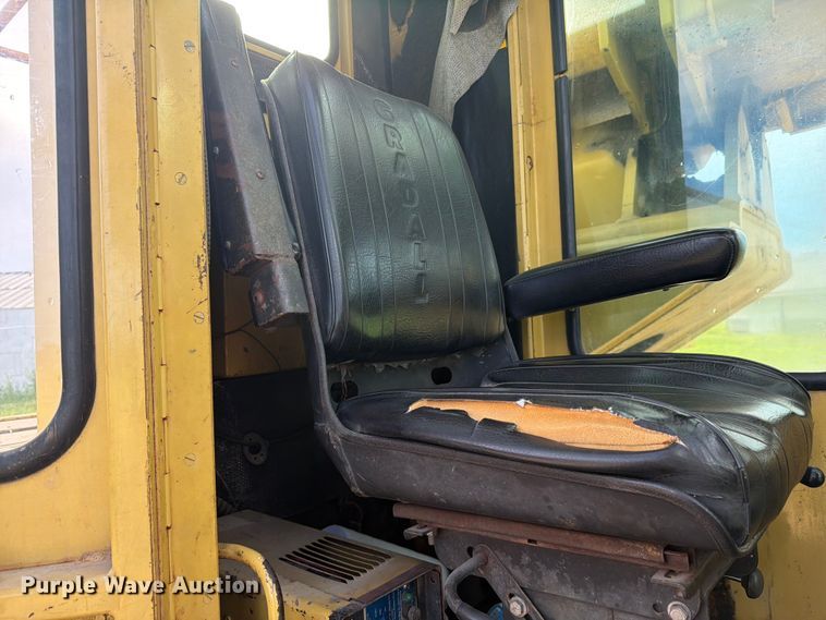 image for item FC3125 Gradall GW-394-G3WD 