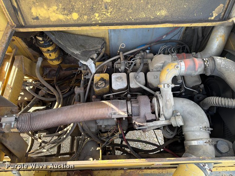 image for item FC3125 Gradall GW-394-G3WD 