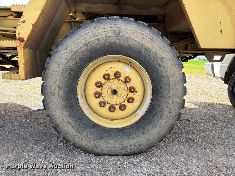 image for item FC3125 Gradall GW-394-G3WD 