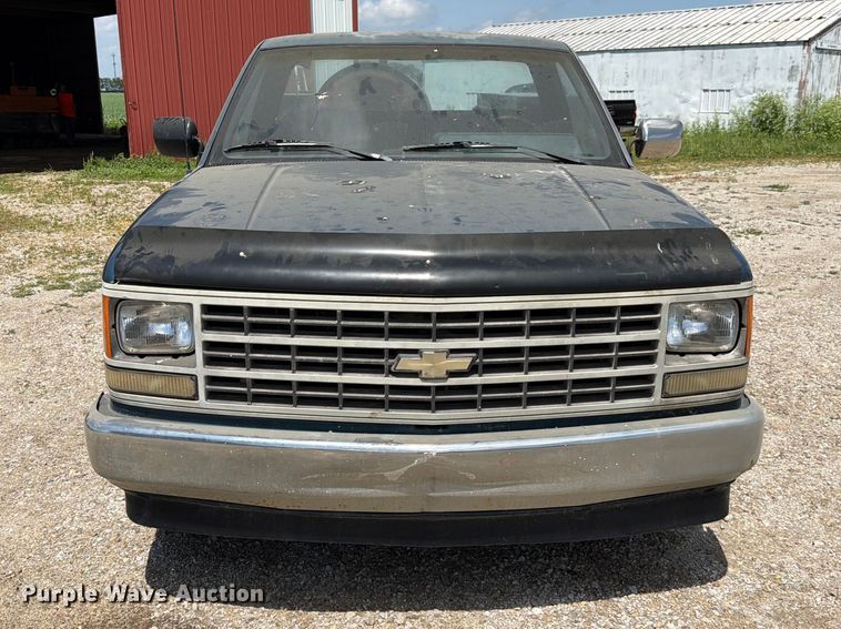 image for item FC3127 1992 Chevrolet C2500 utility bed pickup truck