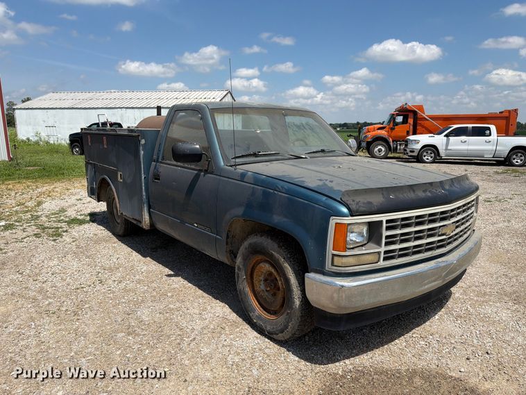 image for item FC3127 1992 Chevrolet C2500 utility bed pickup truck