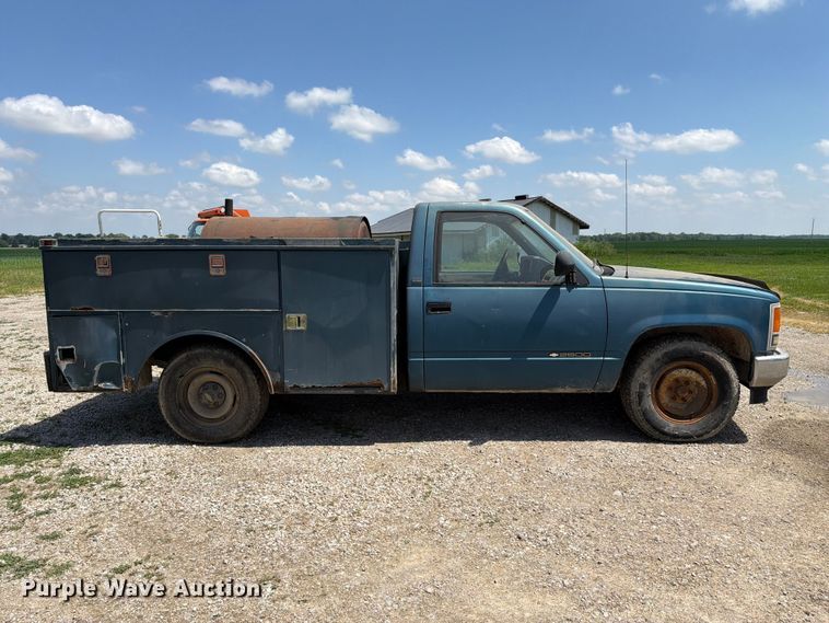 image for item FC3127 1992 Chevrolet C2500 utility bed pickup truck