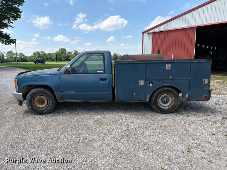 image for item FC3127 1992 Chevrolet C2500 utility bed pickup truck