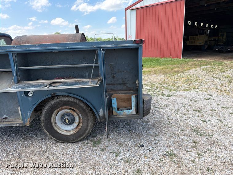 image for item FC3127 1992 Chevrolet C2500 utility bed pickup truck