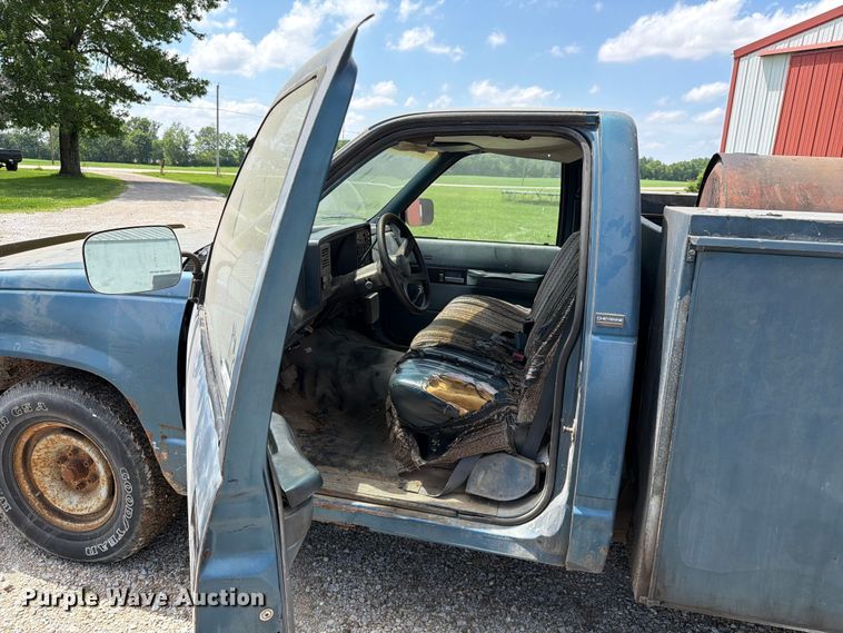 image for item FC3127 1992 Chevrolet C2500 utility bed pickup truck