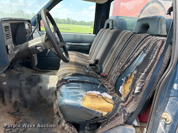 image for item FC3127 1992 Chevrolet C2500 utility bed pickup truck