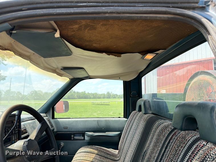 image for item FC3127 1992 Chevrolet C2500 utility bed pickup truck