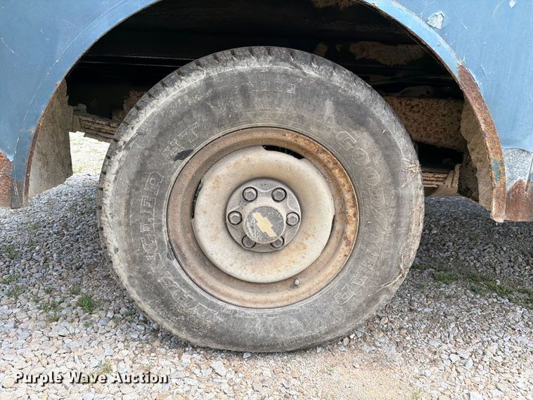 image for item FC3127 1992 Chevrolet C2500 utility bed pickup truck