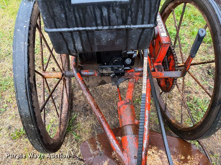 image for item FC3129 Lawn equipment