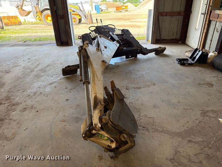 image for item FC3131 Bobcat 709FDS Backhoe skid steer backhoe