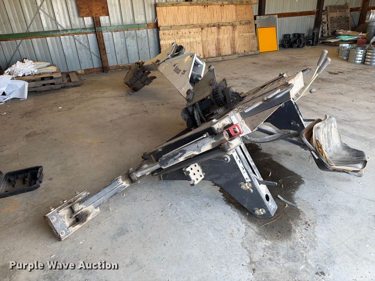 image for item FC3131 Bobcat 709FDS Backhoe skid steer backhoe