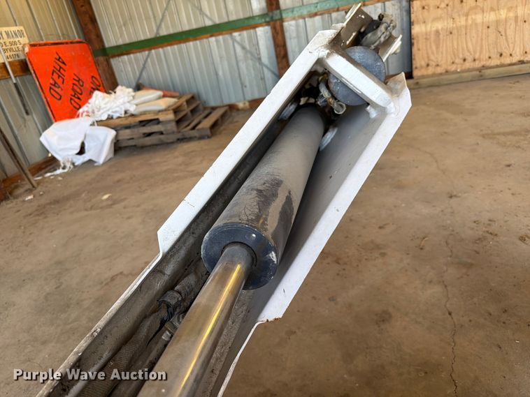 image for item FC3131 Bobcat 709FDS Backhoe skid steer backhoe