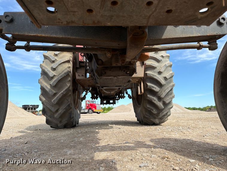image for item FC3132 1996 Massey Ferguson MF261 tractor