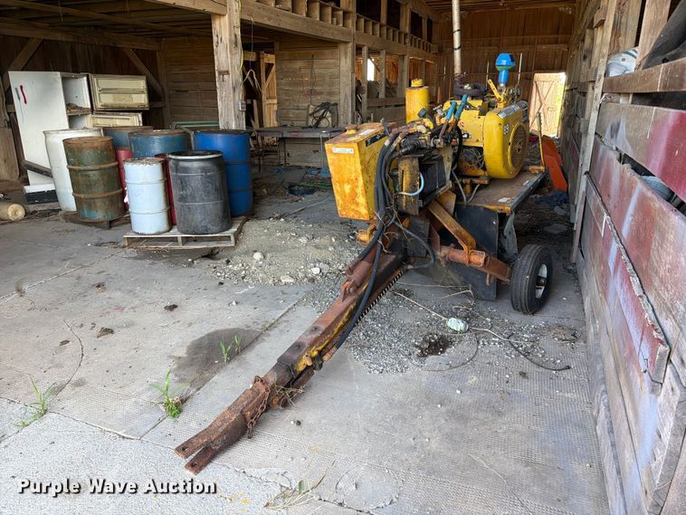 image for item FC3133 Vermeer 630A stump grinder