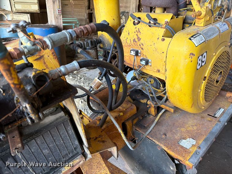 image for item FC3133 Vermeer 630A stump grinder
