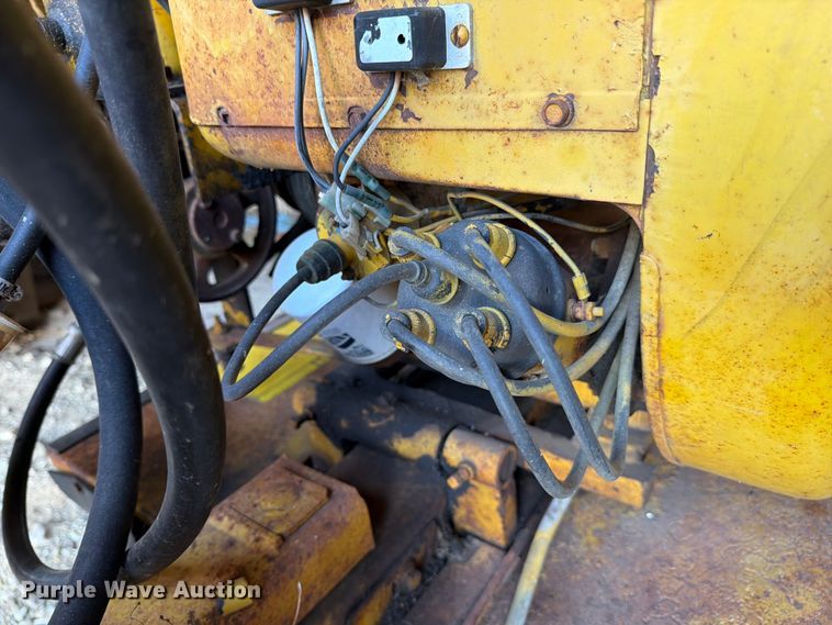 image for item FC3133 Vermeer 630A stump grinder