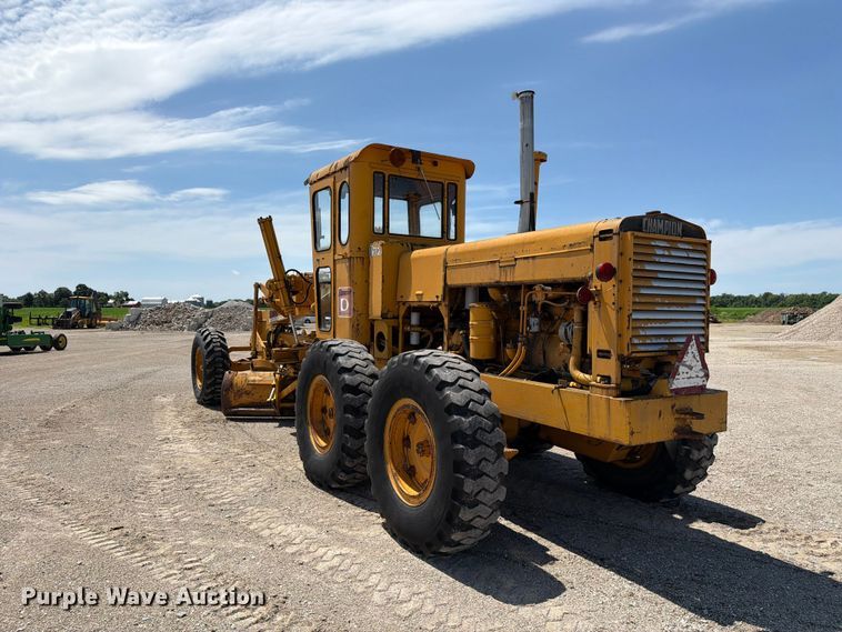 image for item FC3135 1984 Champion D-565T motor grader