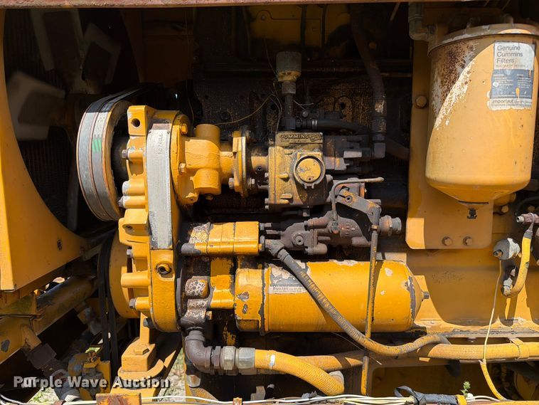 image for item FC3135 1984 Champion D-565T motor grader