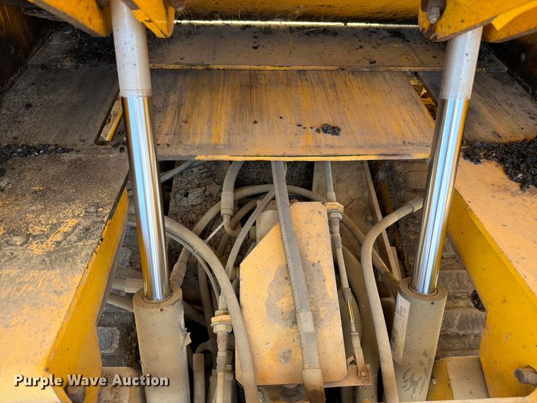 image for item FC3198 Salsco TP44 paver