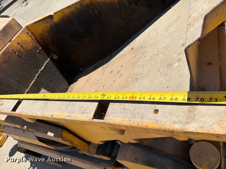 image for item FC3198 Salsco TP44 paver