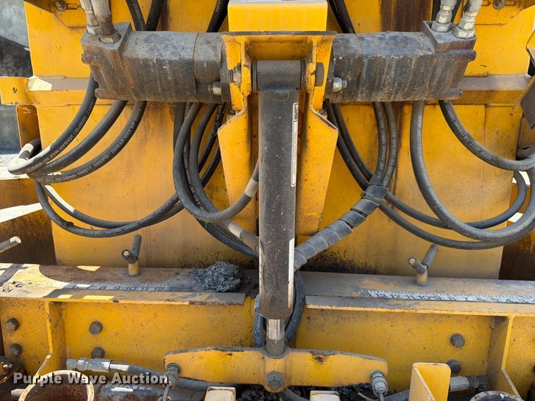 image for item FC3198 Salsco TP44 paver