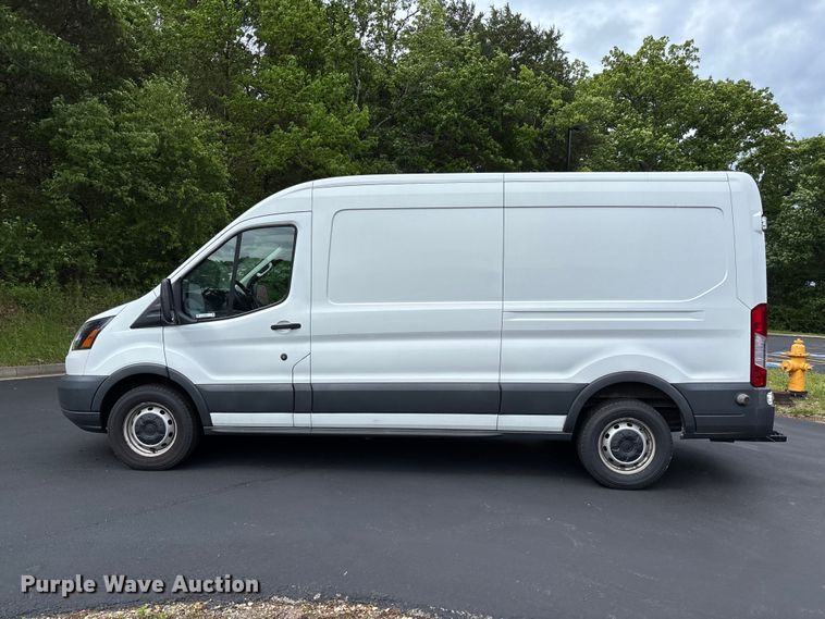 image for item FC5671 2017 Ford Transit 150 van
