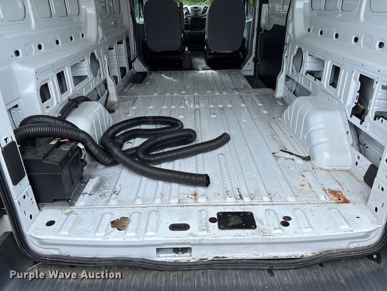 image for item FC5671 2017 Ford Transit 150 van